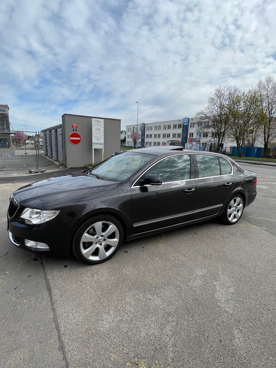 2008 Škoda SUPERB - 16