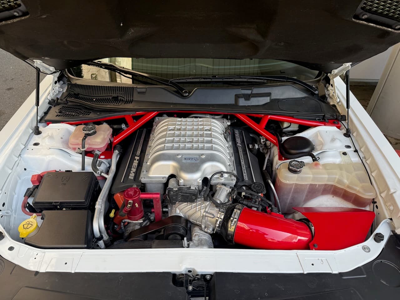 Dodge Challenger Hellcat, 6,2 V8, Manuál