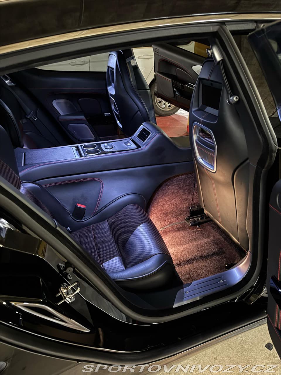 2013 Aston Martin RAPIDE - 12