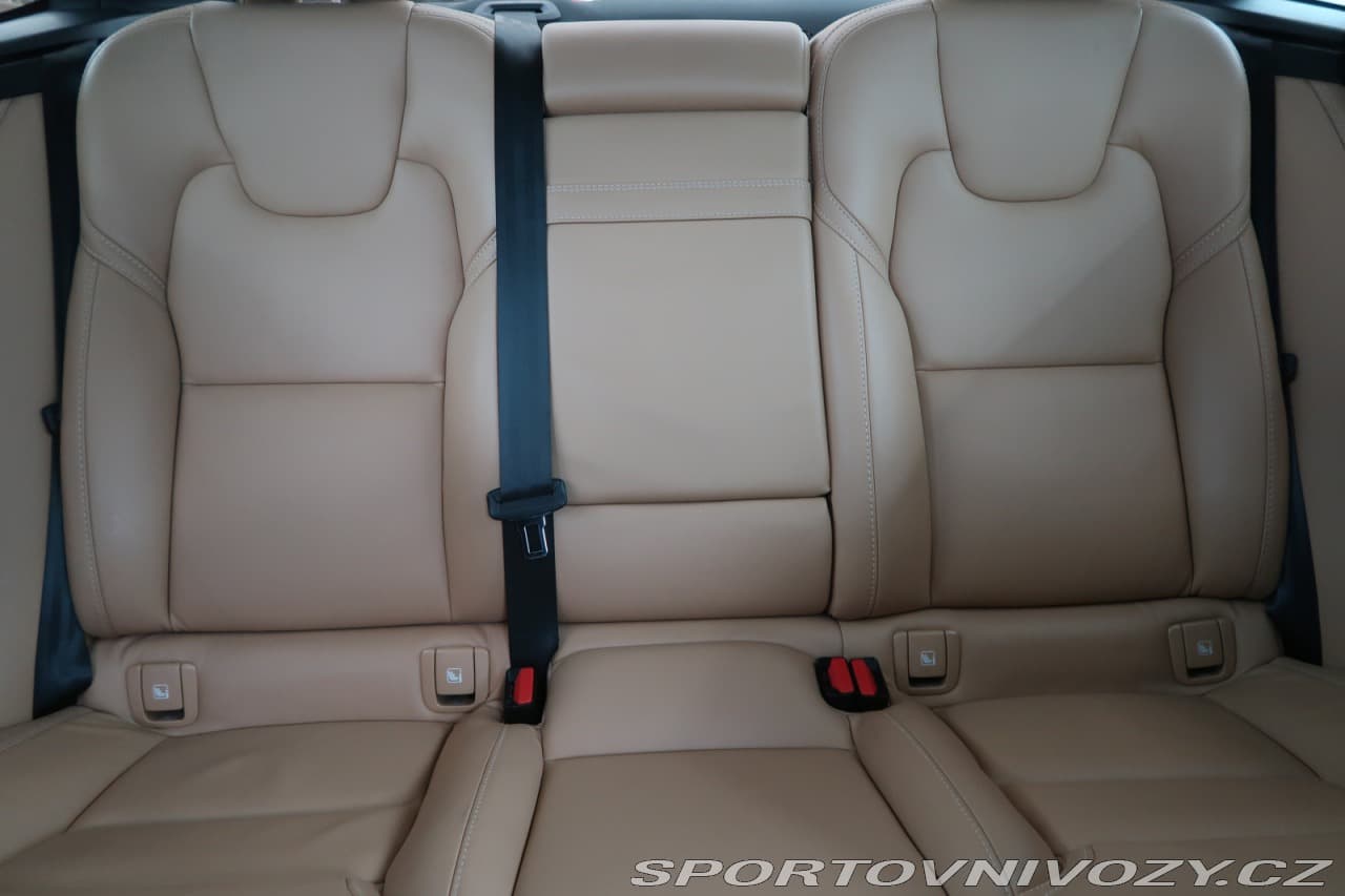 2021 Volvo S90 - 10