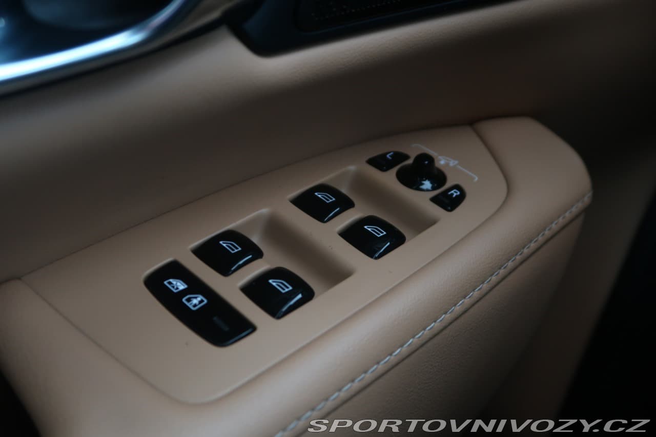 2021 Volvo S90 - 13