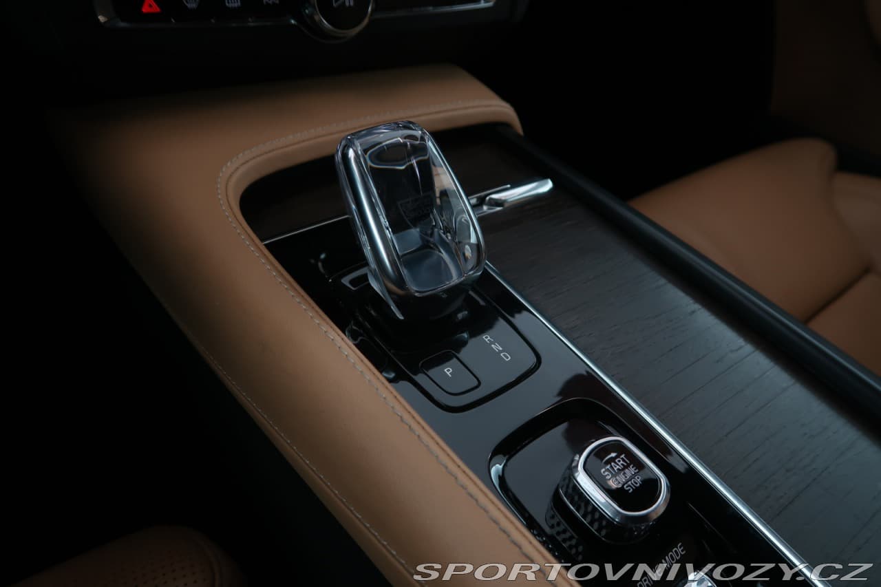 2021 Volvo S90 - 16