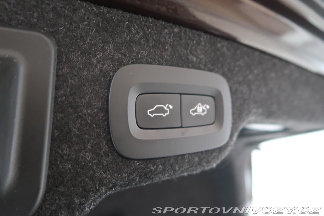2021 Volvo S90 - 18