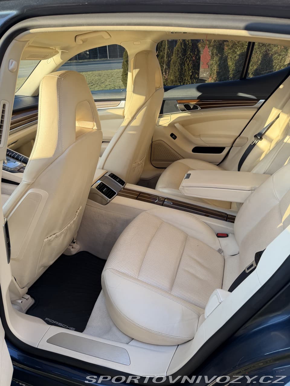 2011 Porsche PANAMERA - 10