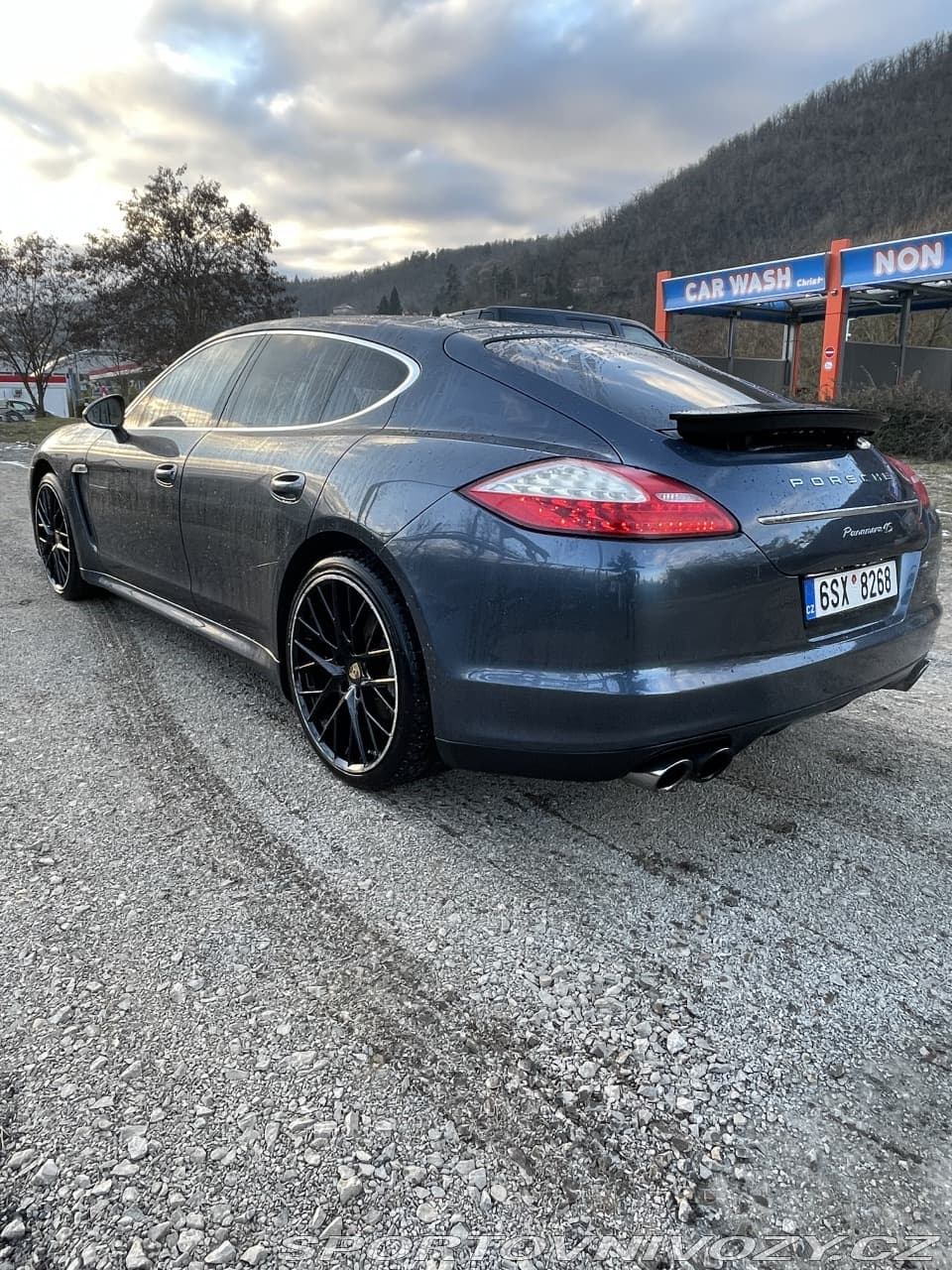 2011 Porsche PANAMERA - 3