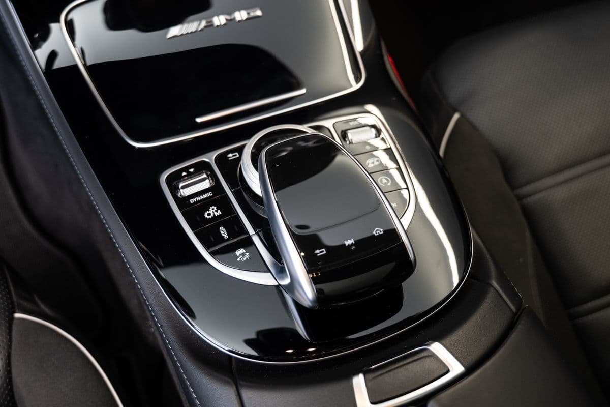 2017 Mercedes-Benz E-CLASS - 16