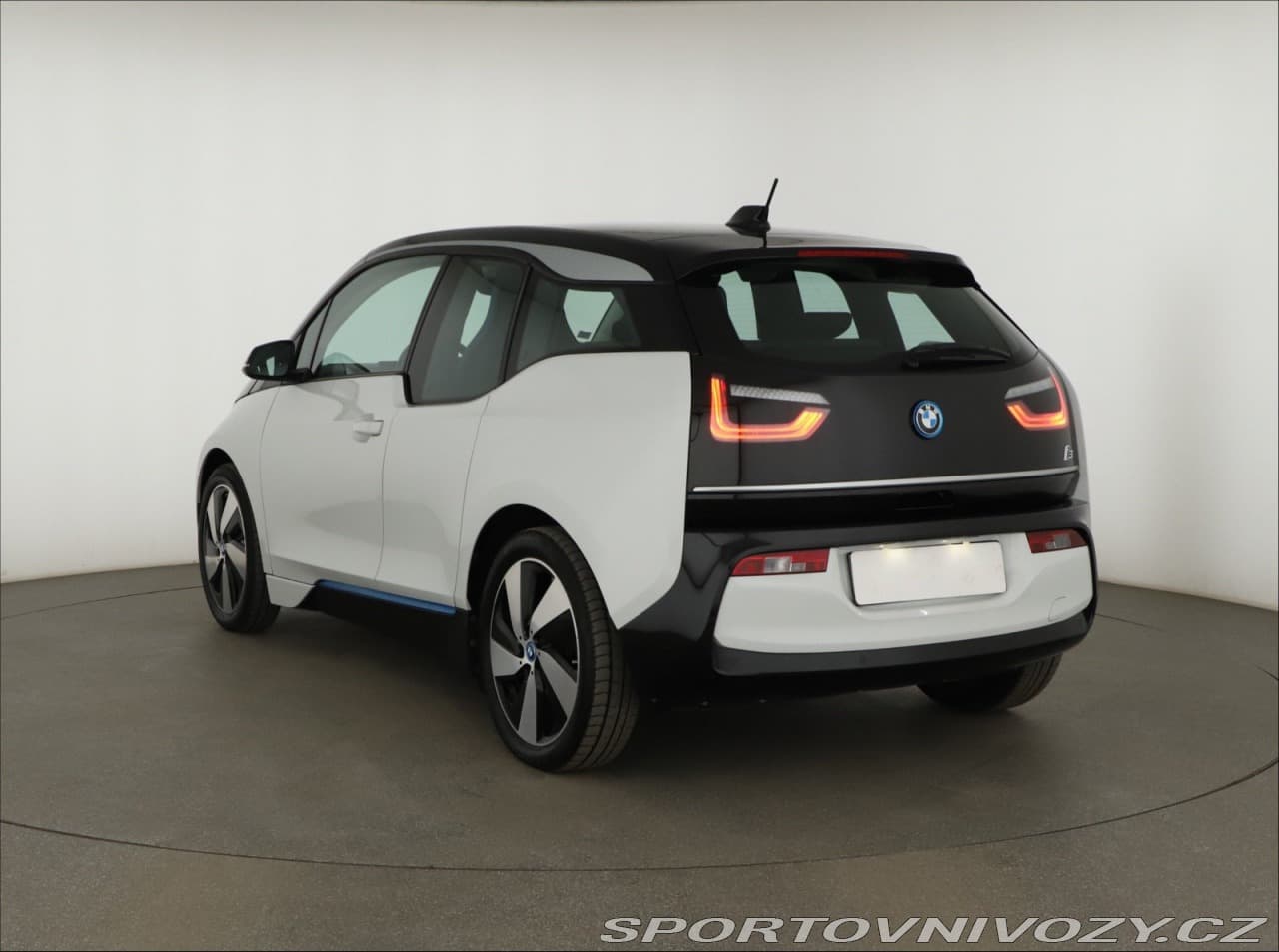2020 BMW I3 - 13