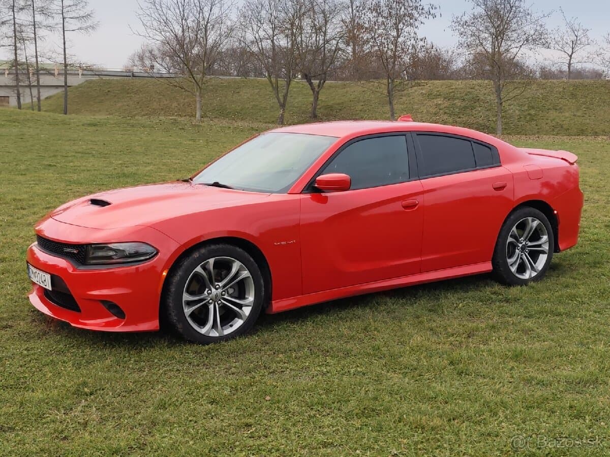 2020 Dodge CHARGER - 13
