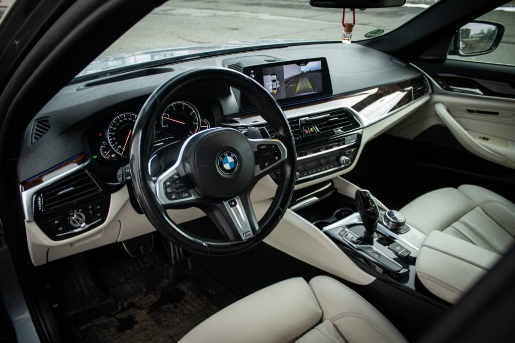 2017 BMW 5-SERIES - 13