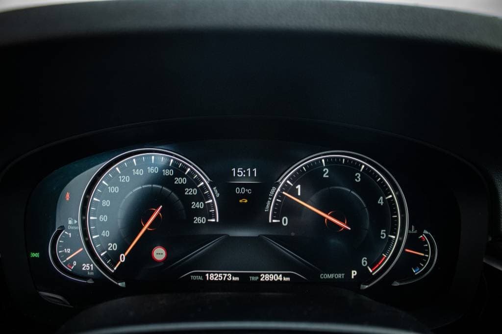 2017 BMW 5-SERIES - 19
