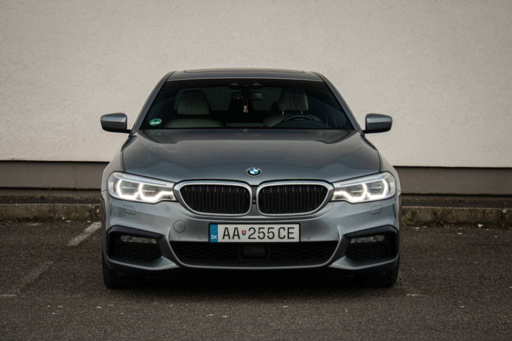 2017 BMW 5-SERIES - 2