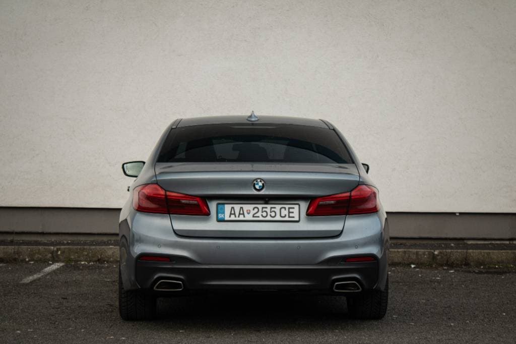 2017 BMW 5-SERIES - 6