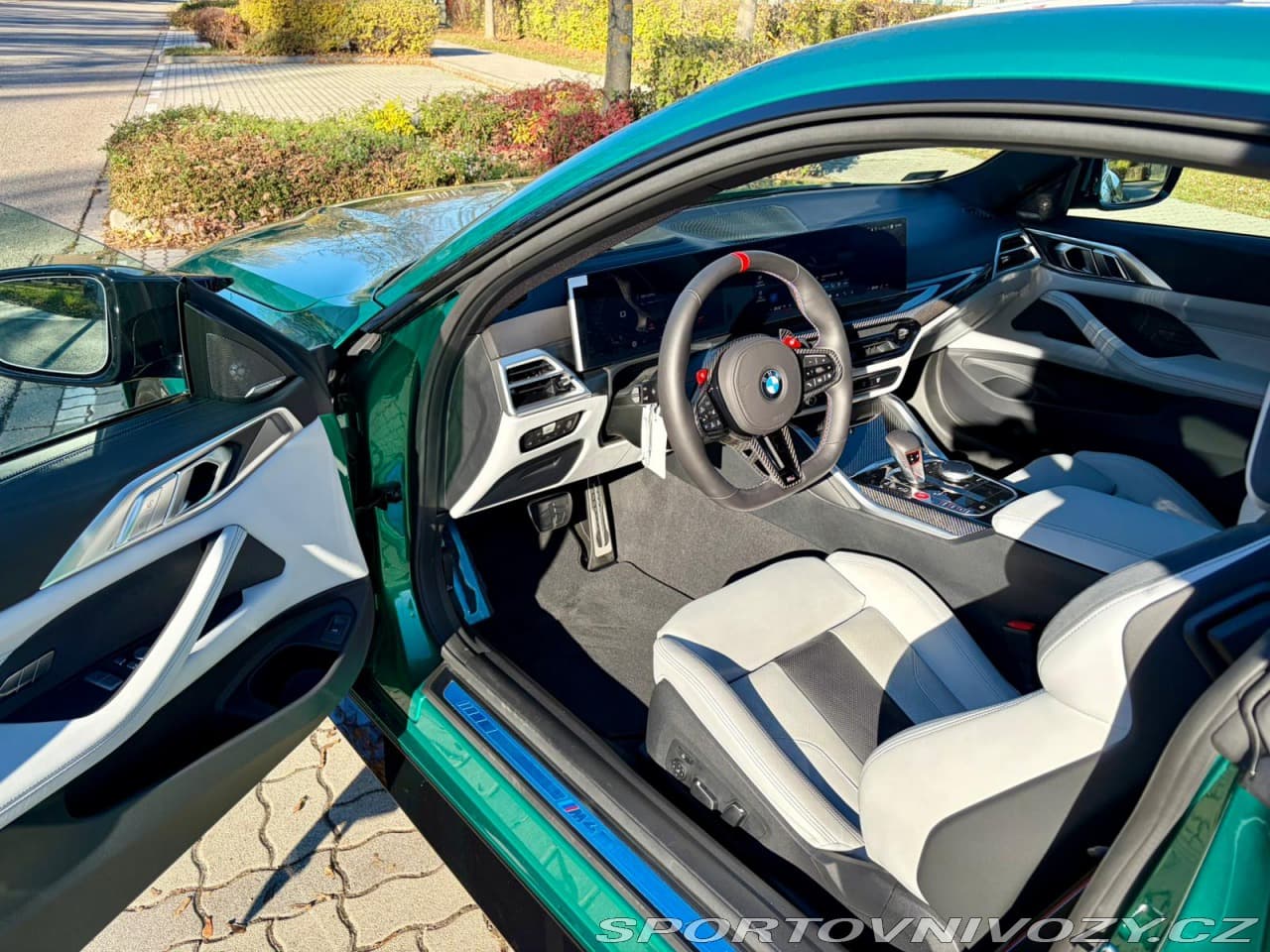 2025 BMW M4 - 6
