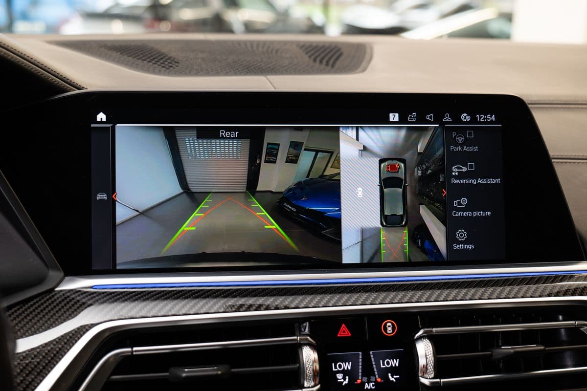 2019 BMW X6 - 13