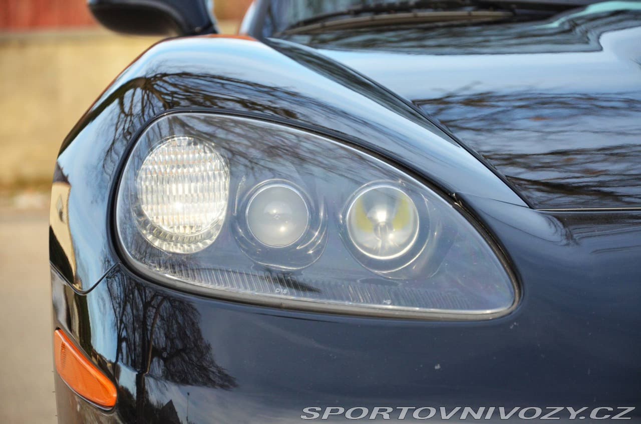 2005 Chevrolet Corvette - 18