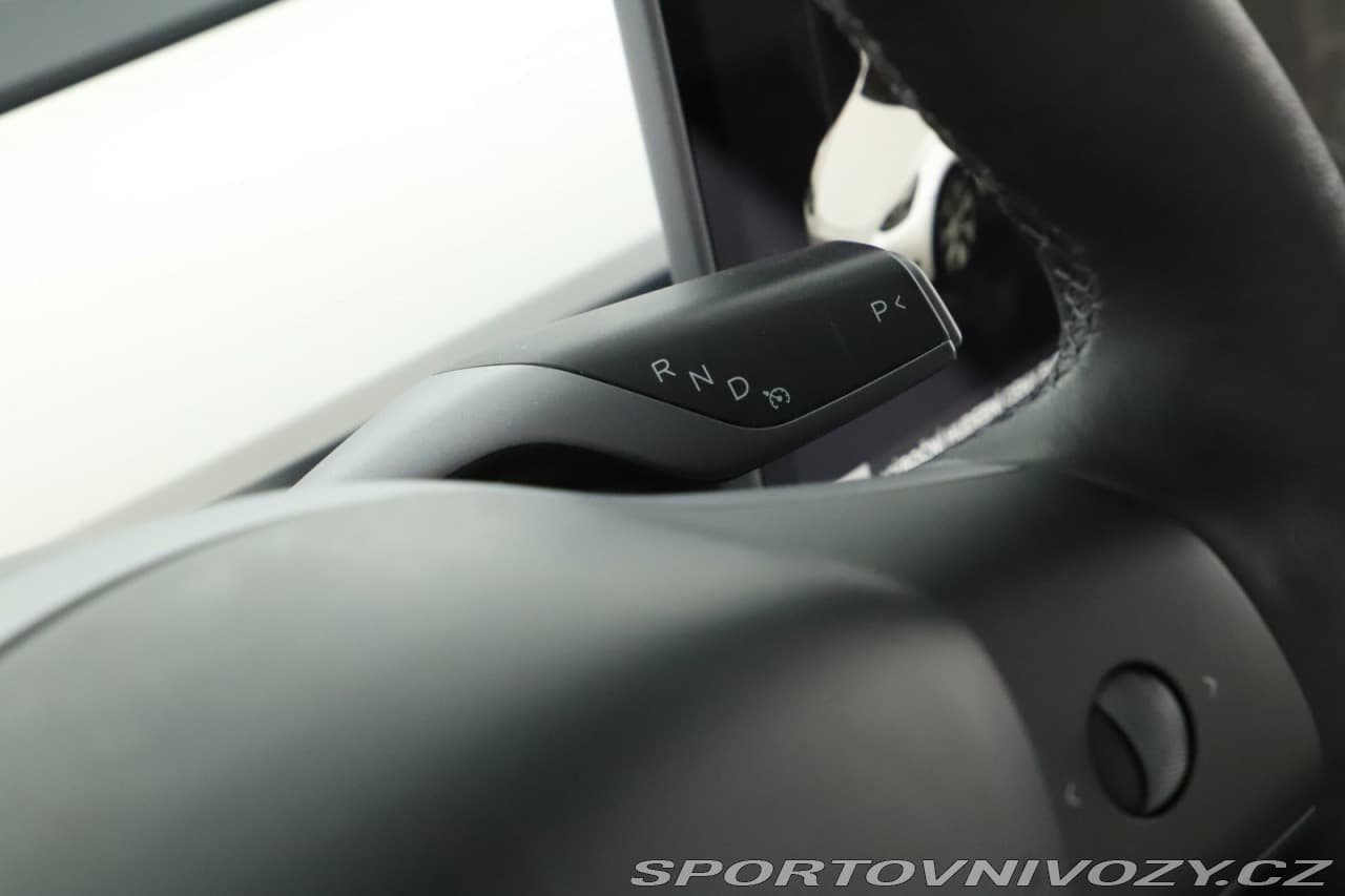 2021 Tesla Model Y - 28