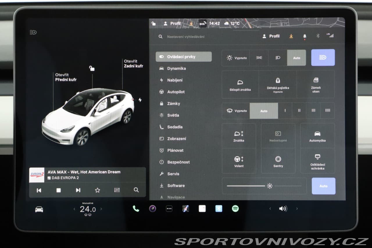 2021 Tesla Model Y - 43