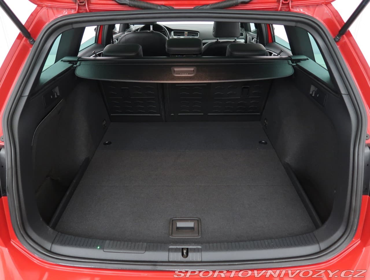 2015 Volkswagen Golf - 14