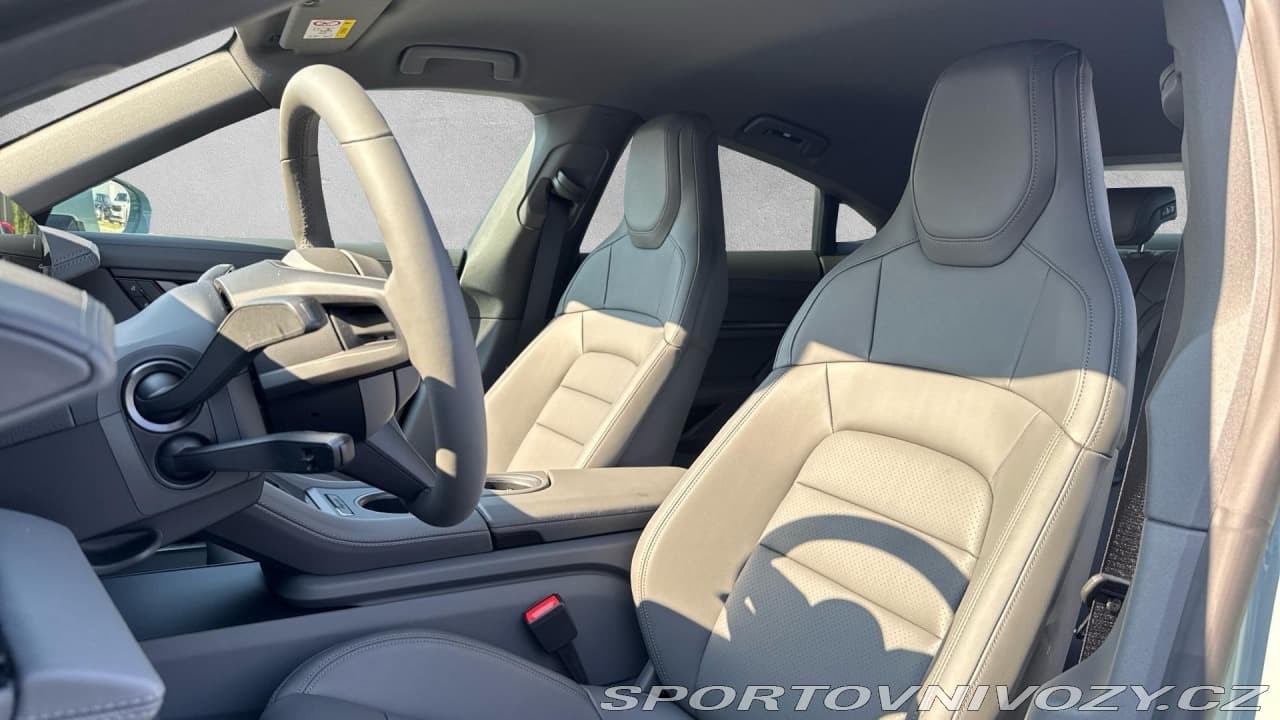 2025 Porsche Taycan - 46