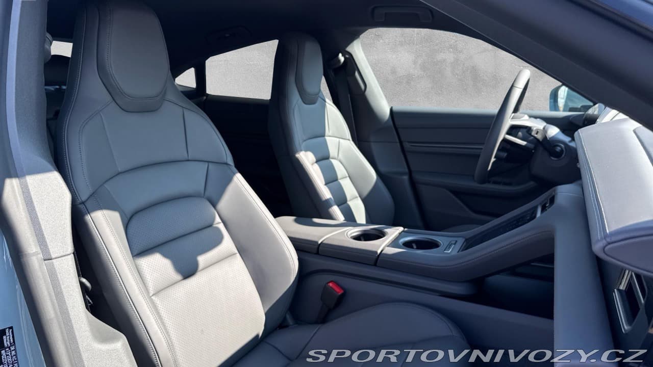 2025 Porsche Taycan - 49