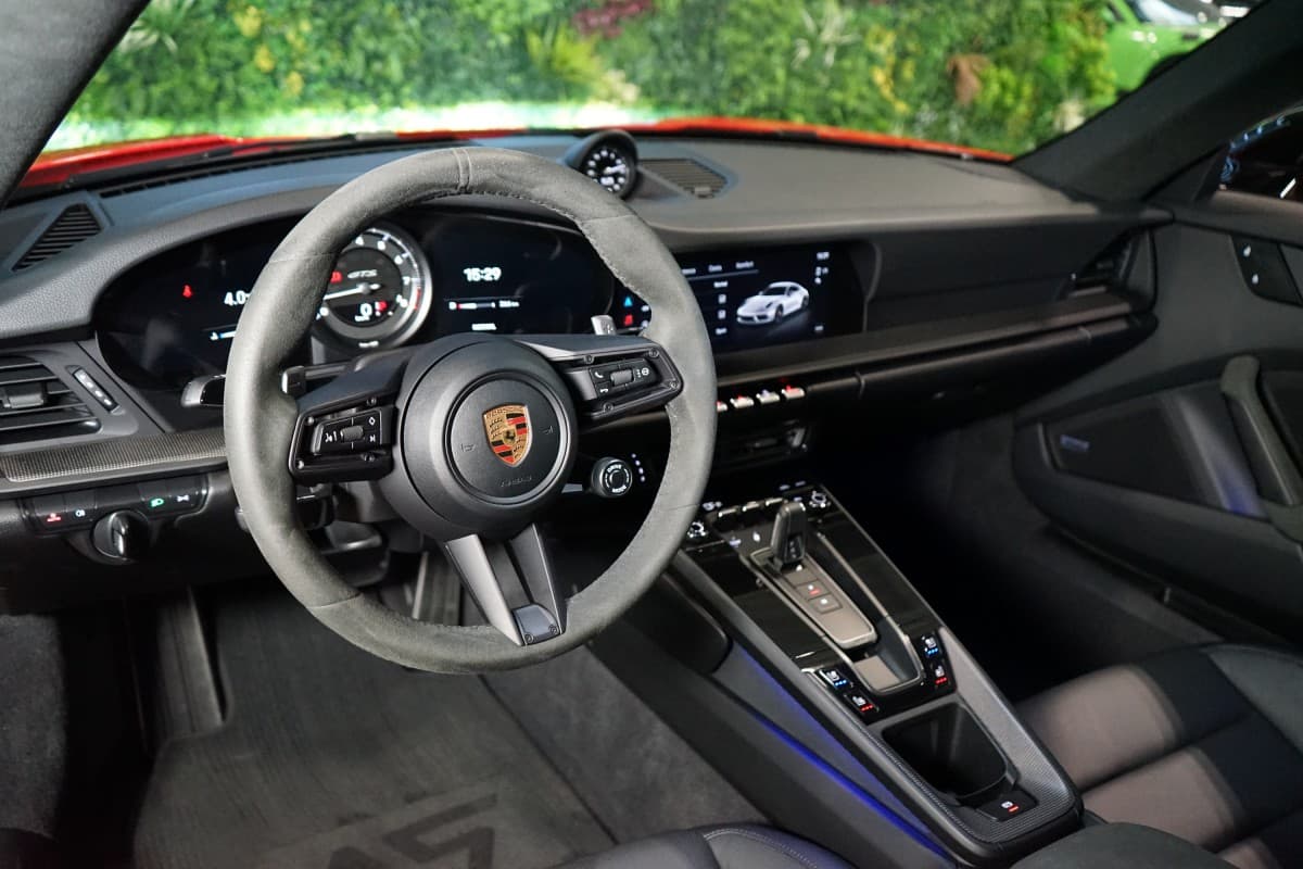 2022 Porsche 911 - 10