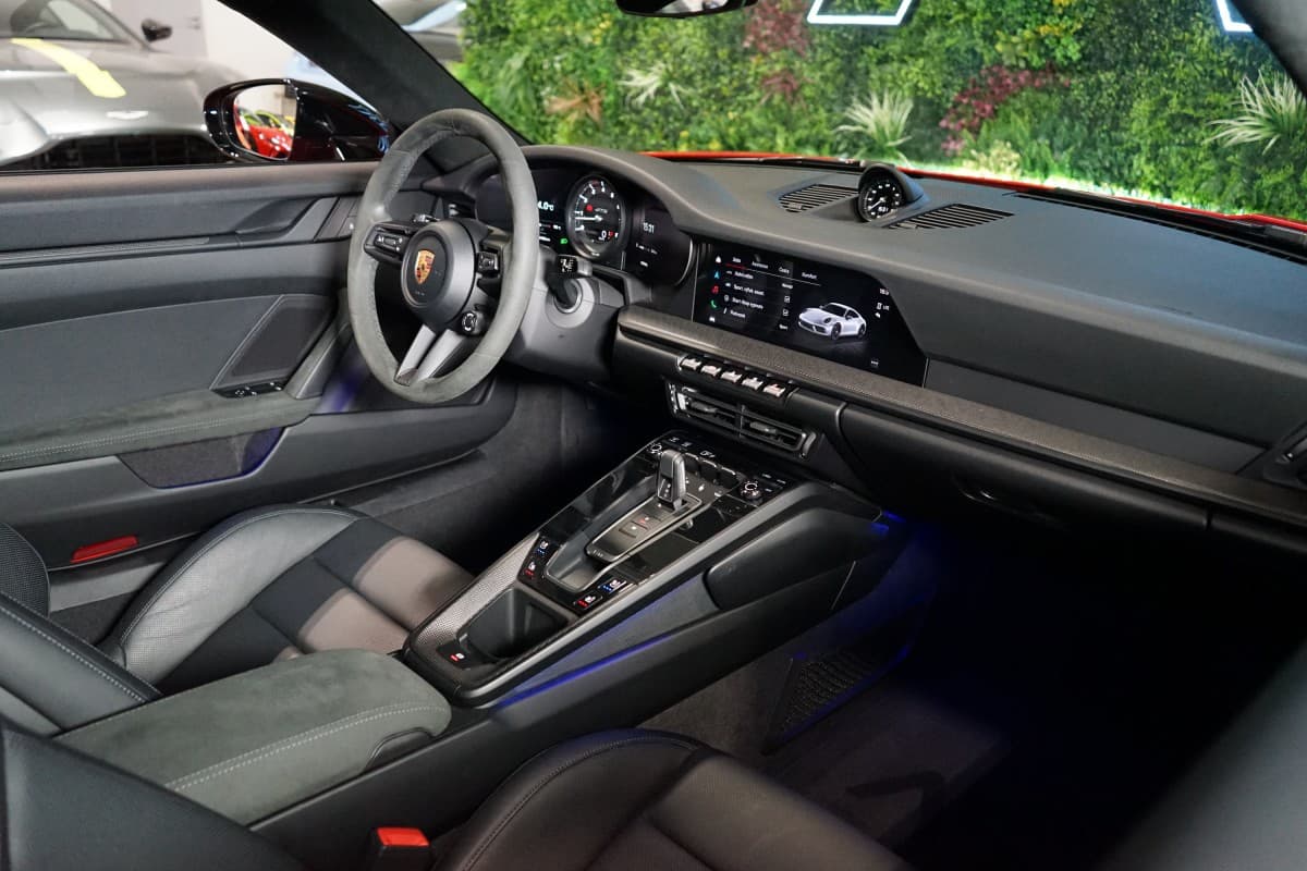2022 Porsche 911 - 19