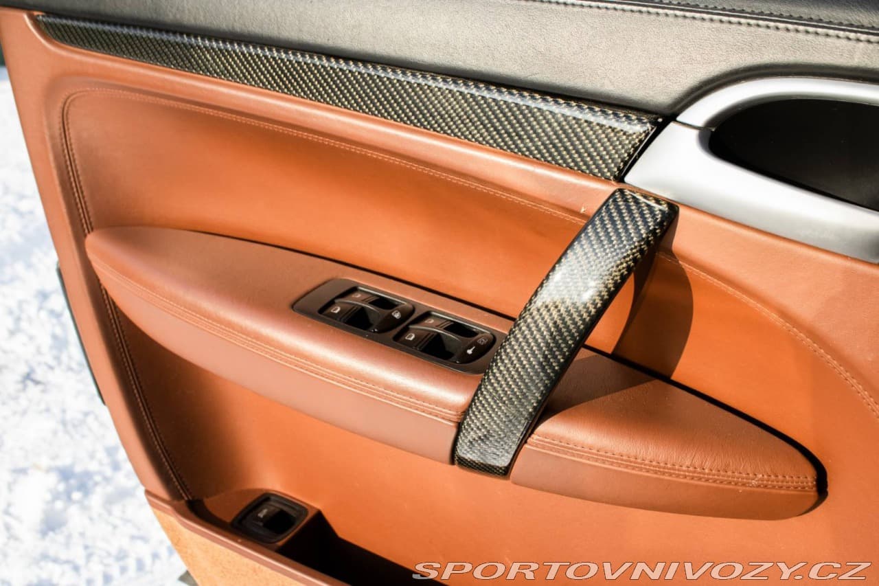 2009 Porsche CAYENNE - 14