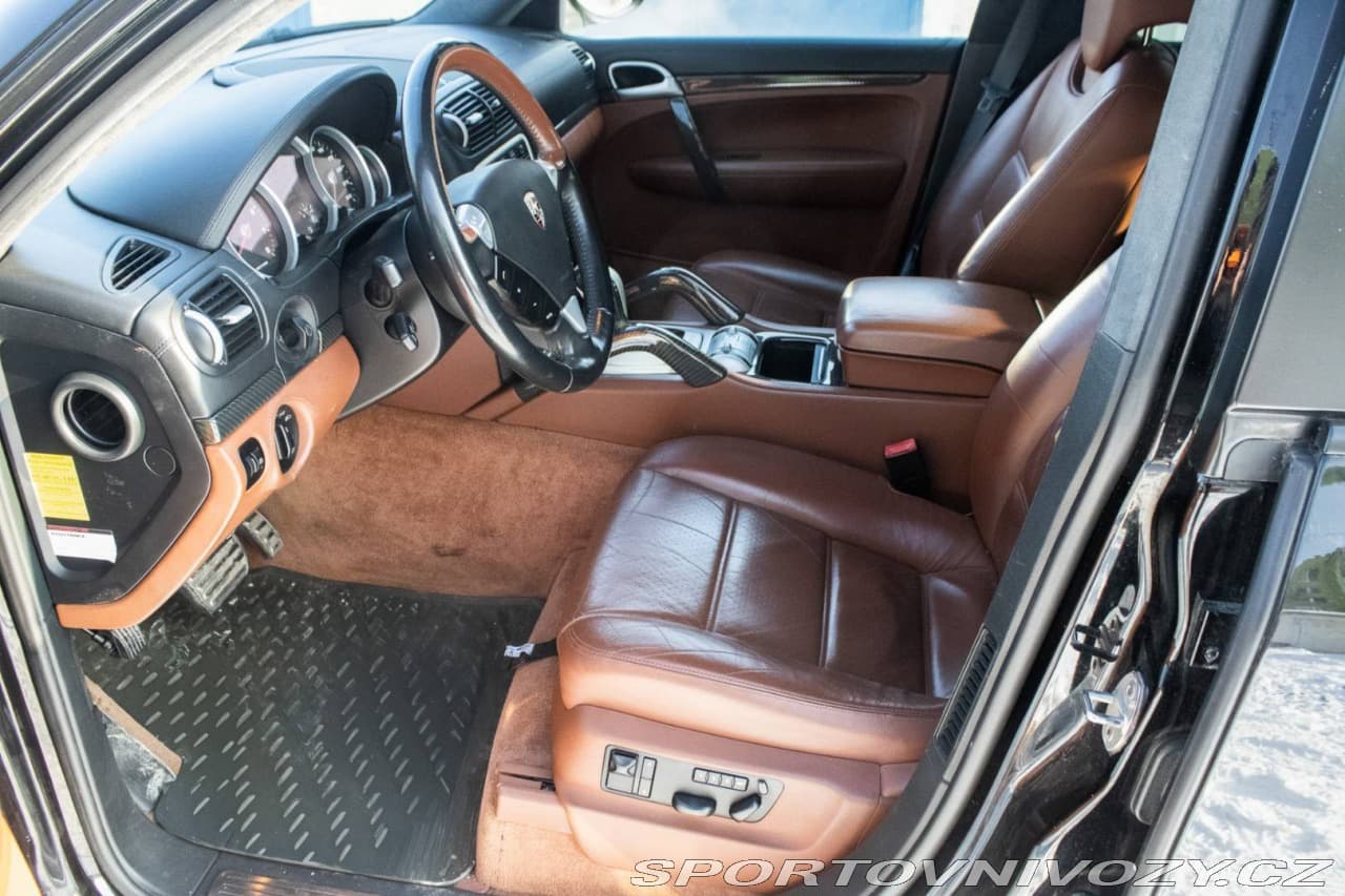 2009 Porsche CAYENNE - 18