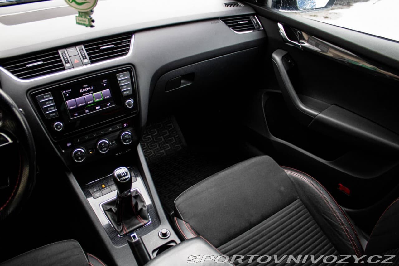 2015 Škoda Octavia - 16