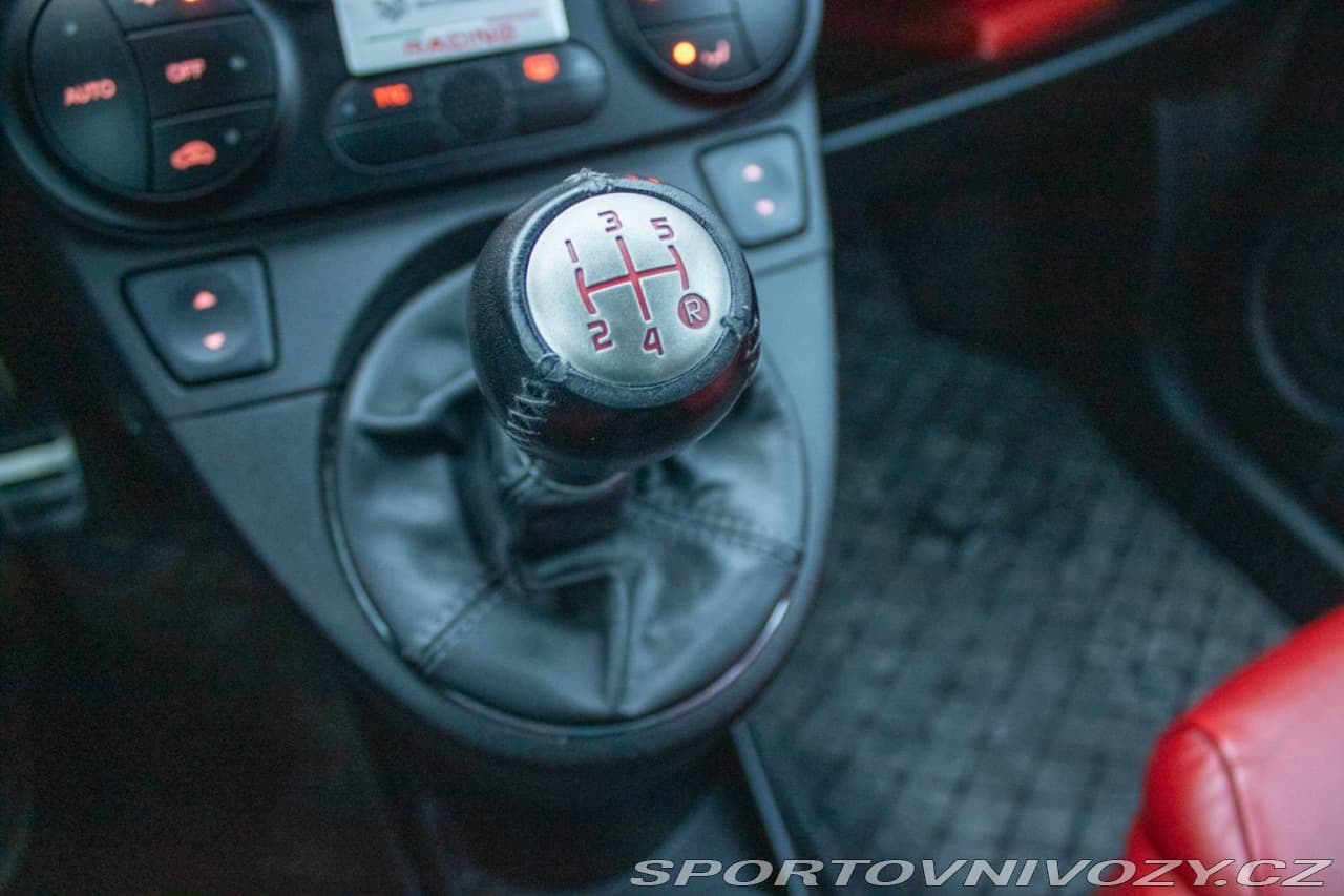 2012 Abarth 500 - 19