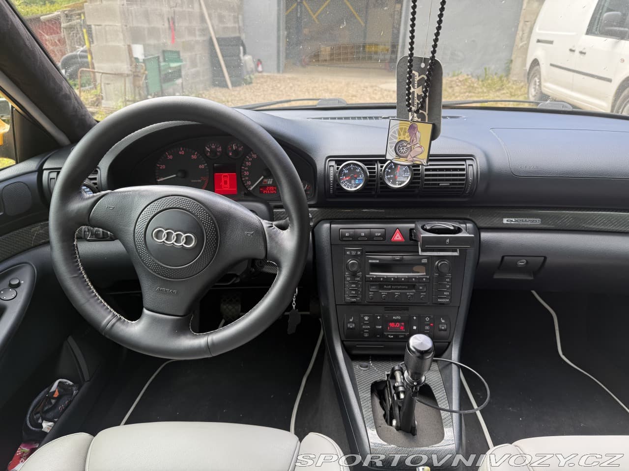 2000 Audi S4 - 7