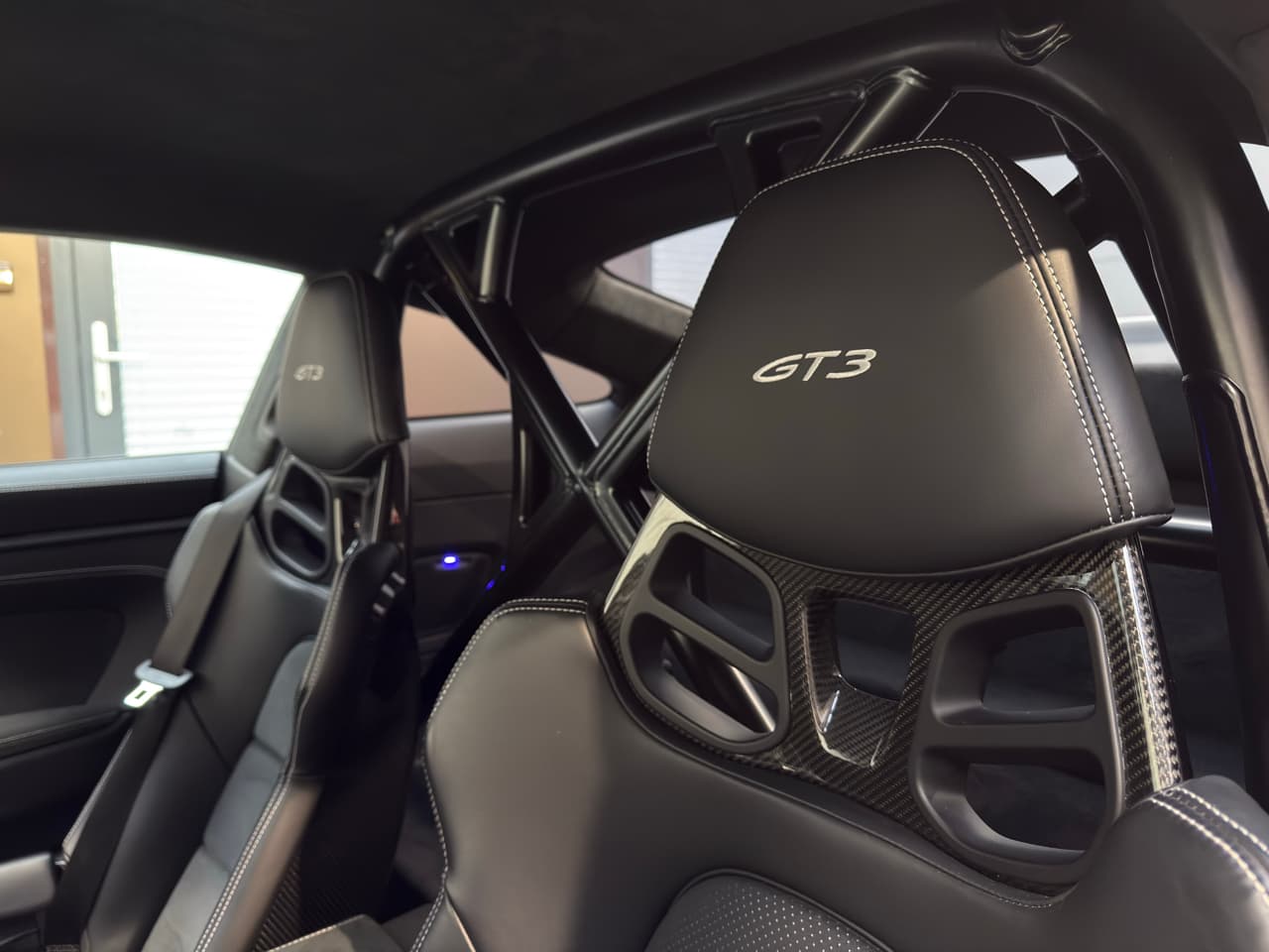 2022 Porsche 911 - 12