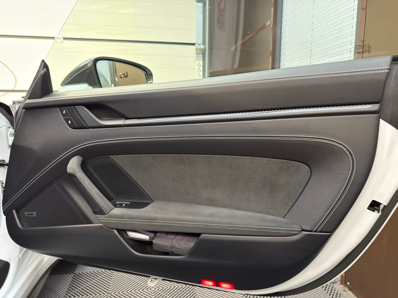 2022 Porsche 911 - 13