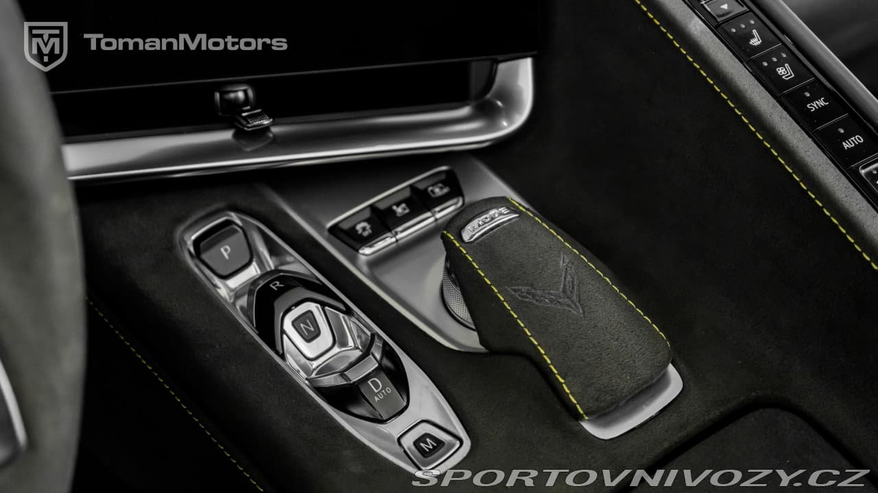 2021 Chevrolet Corvette - 8