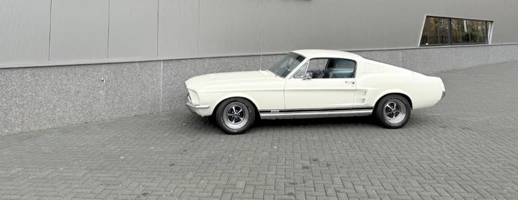 1967 Ford Mustang - 14