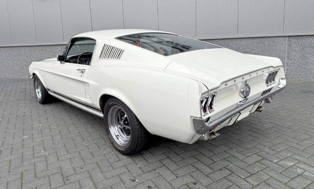 1967 Ford Mustang - 4