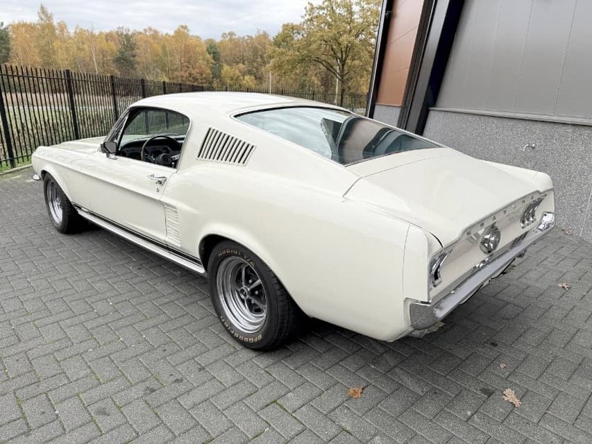 1967 Ford Mustang - 6