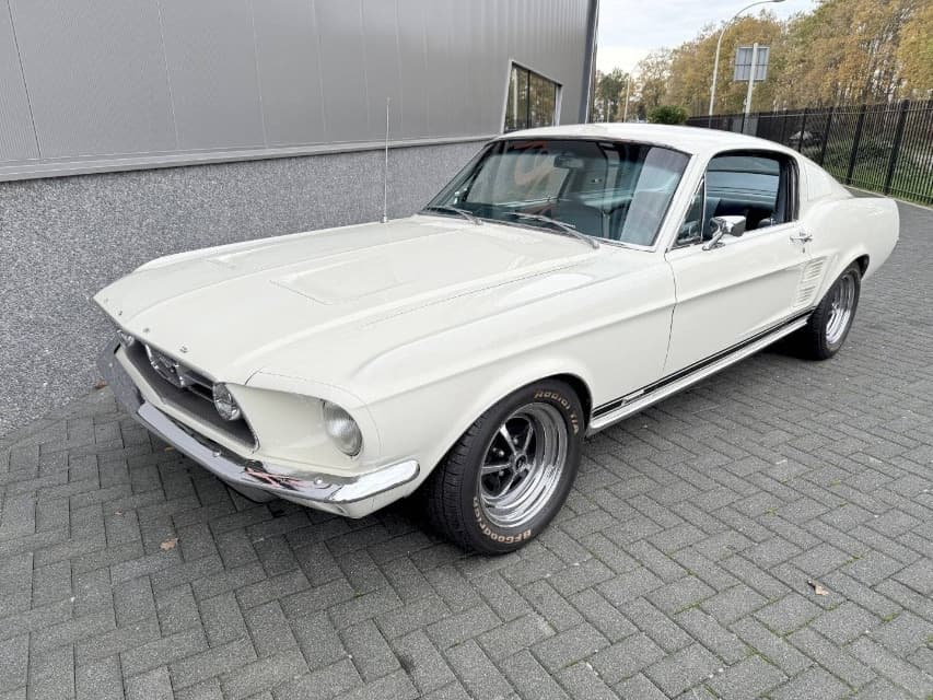 1967 Ford Mustang - 7