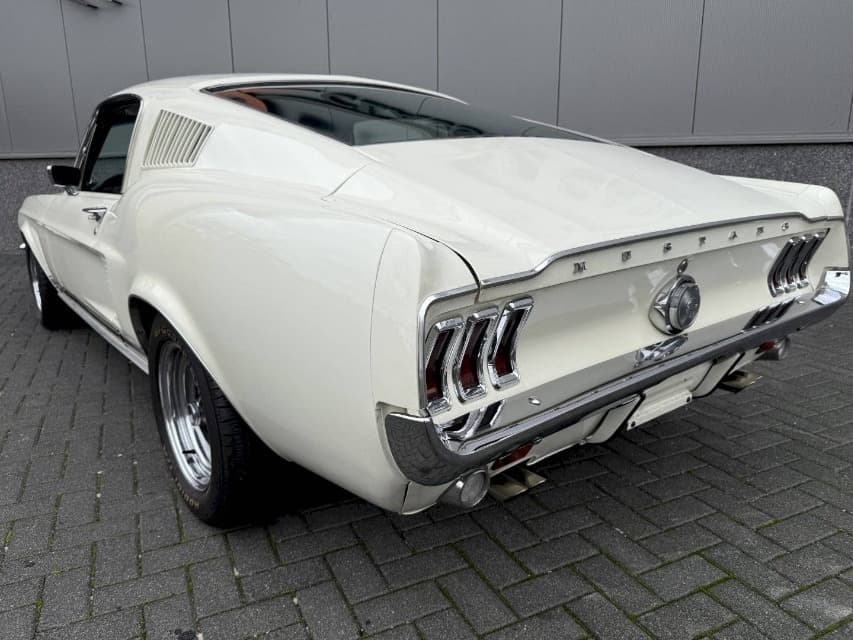 1967 Ford Mustang - 9
