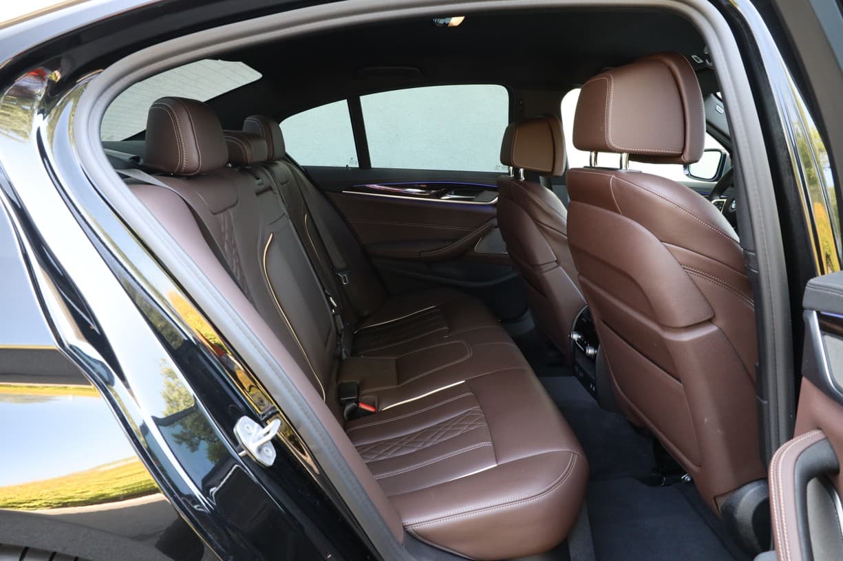 2020 BMW 5-Series - 12