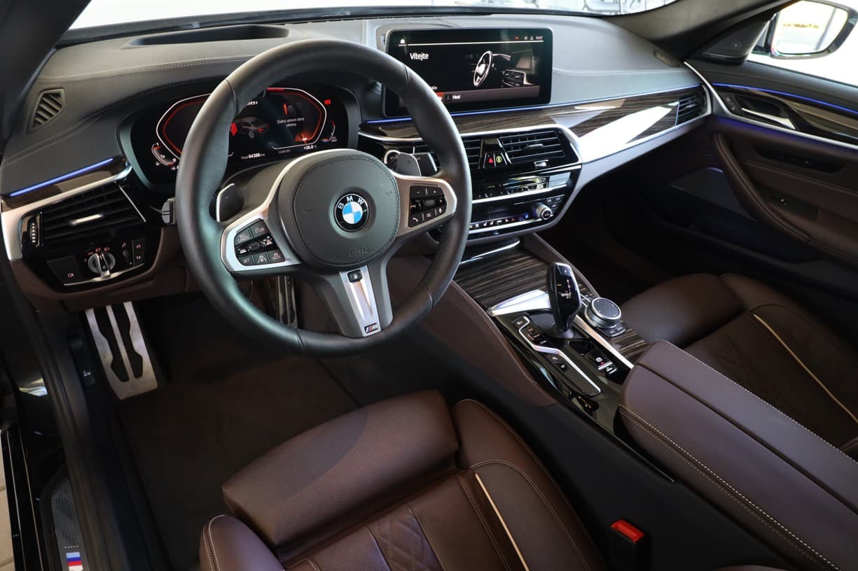 2020 BMW 5-Series - 2