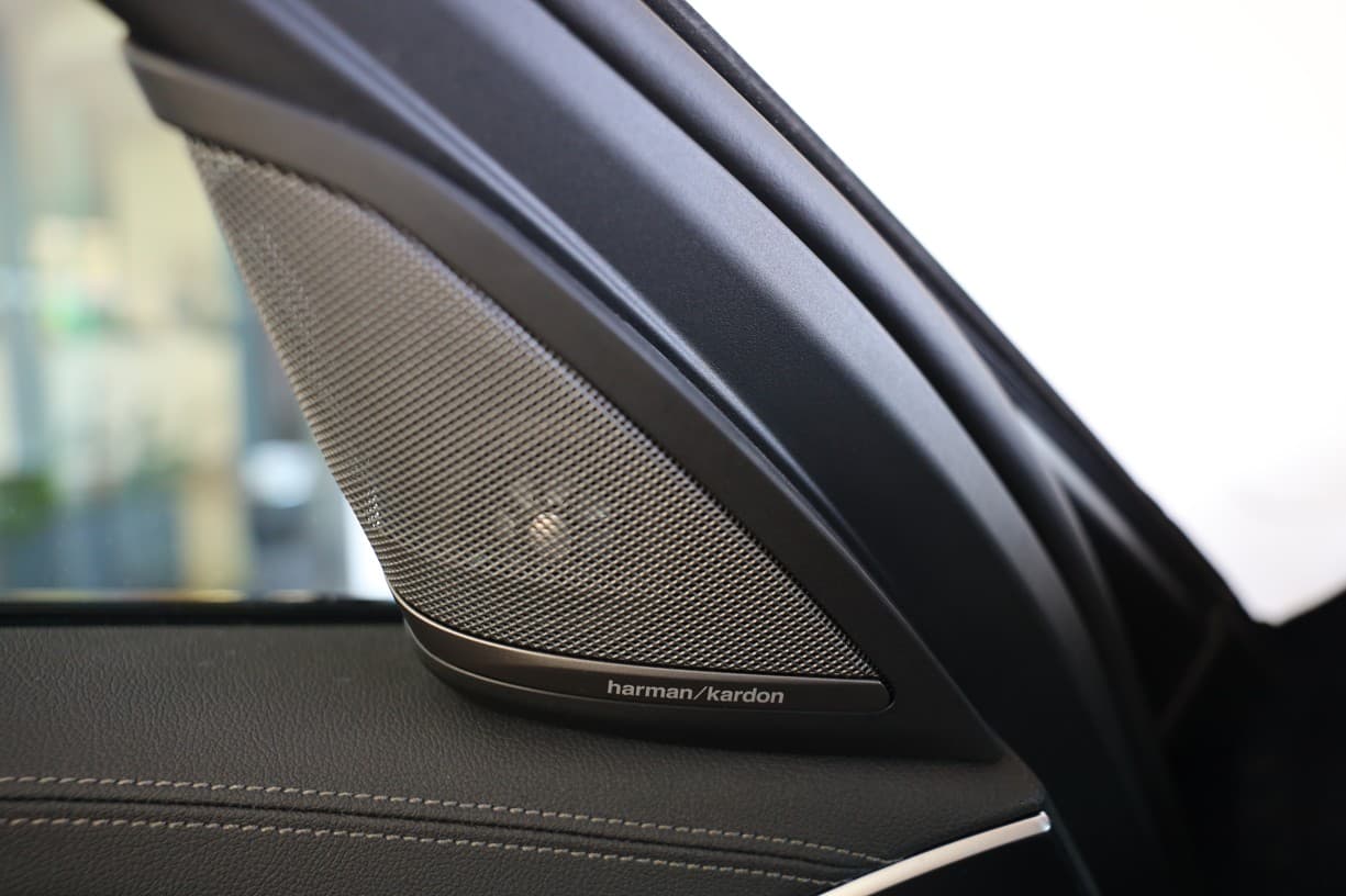 2020 BMW 5-Series - 7