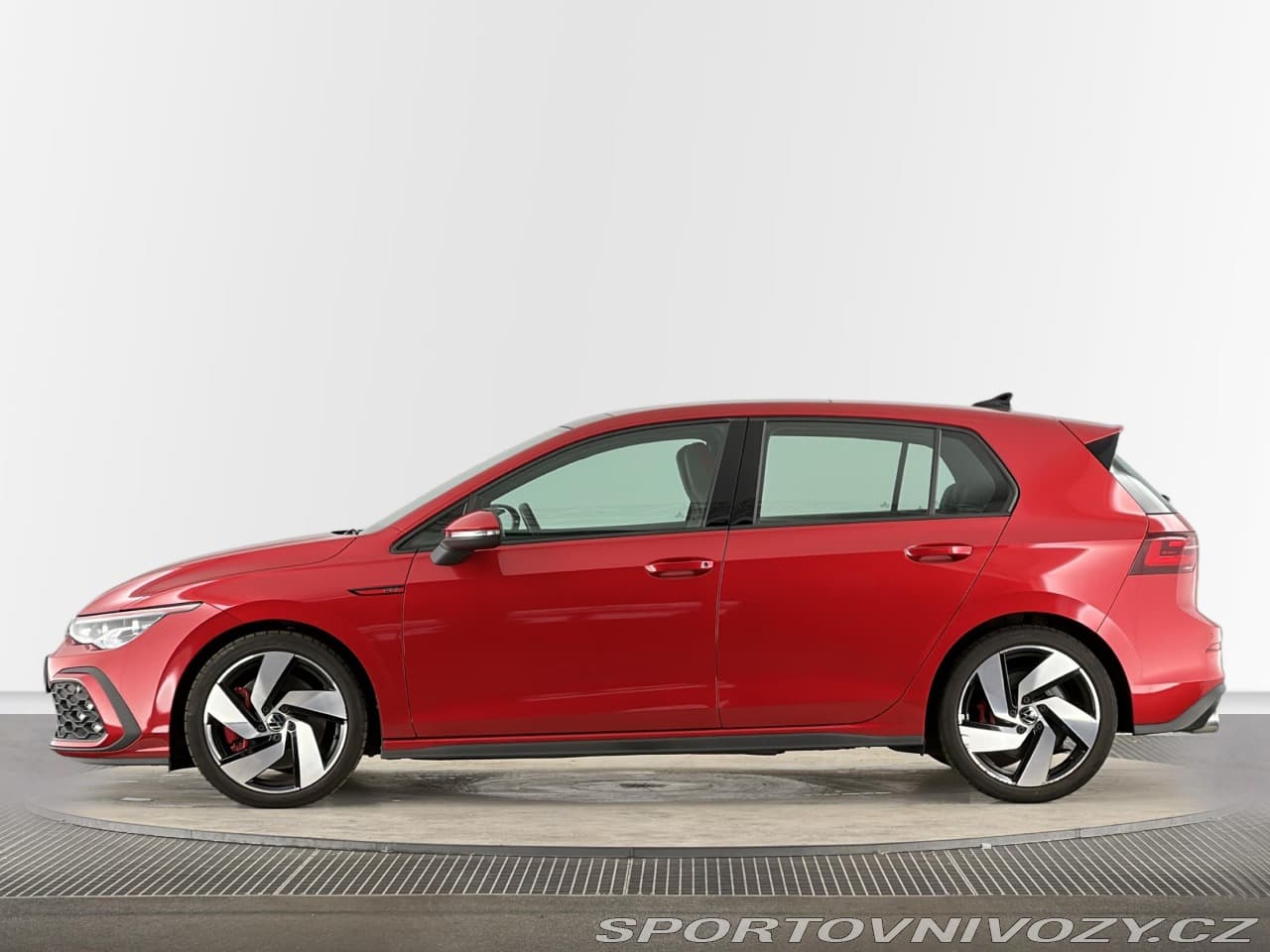 2021 Volkswagen Golf - 3