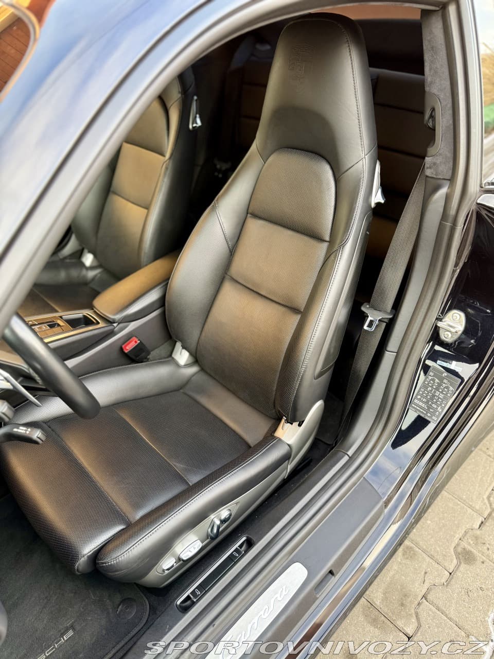 2018 Porsche 911 - 19