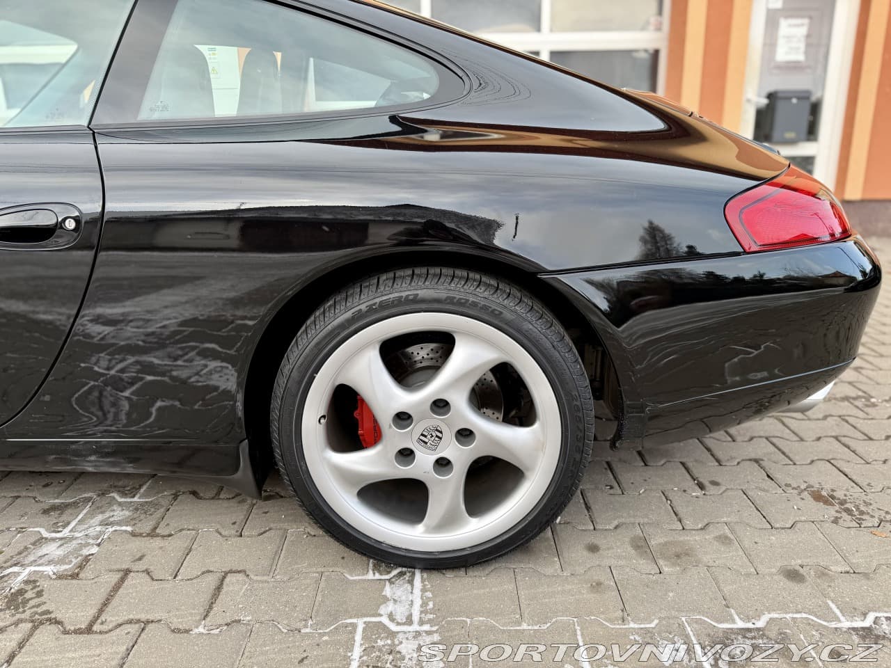 2001 Porsche 911 - 12