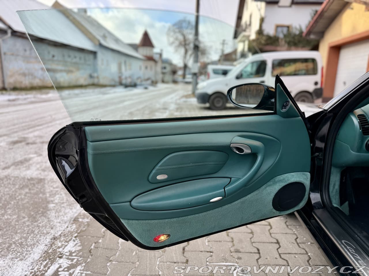 2001 Porsche 911 - 16