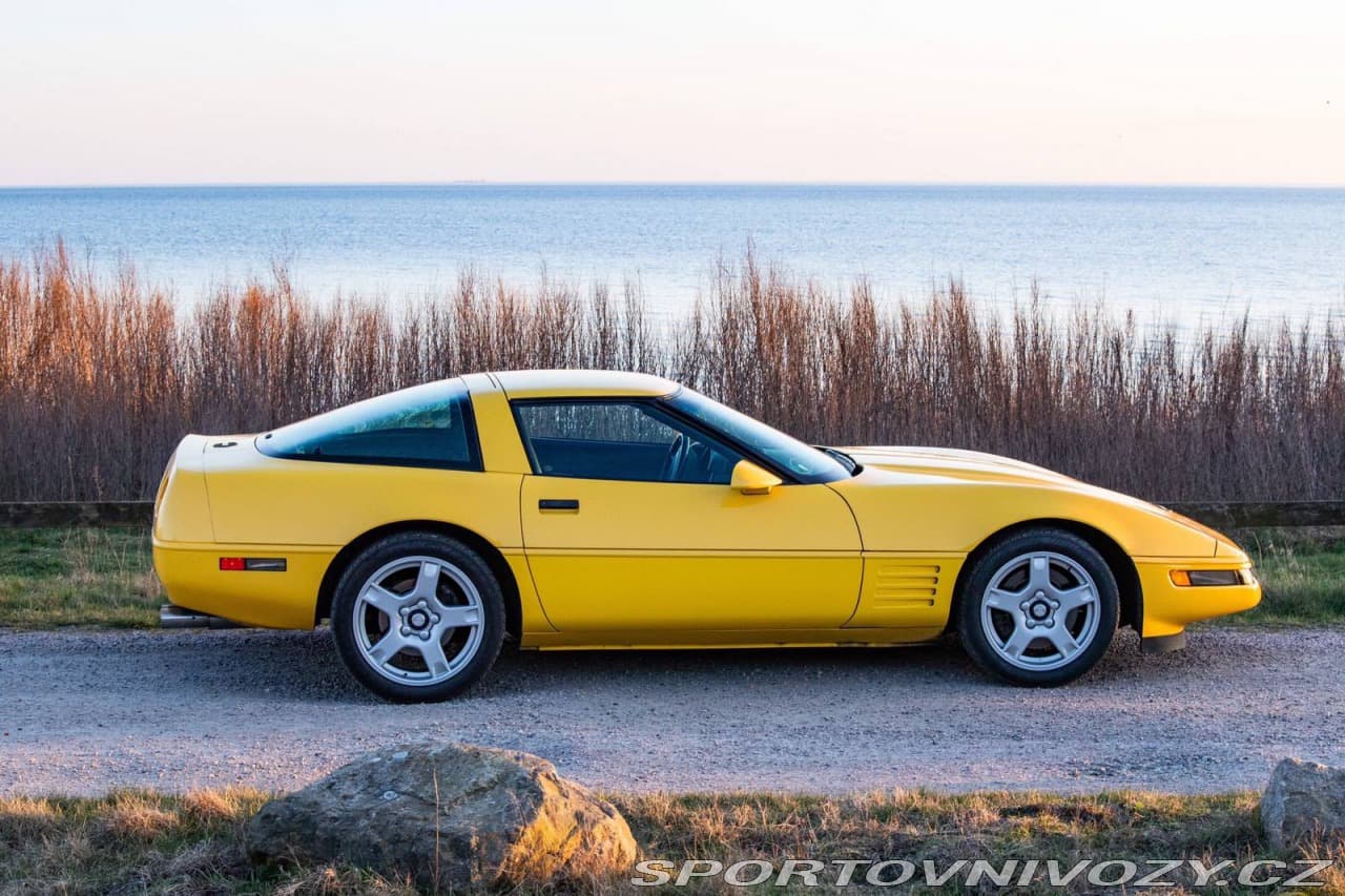 1991 Chevrolet CORVETTE - 2