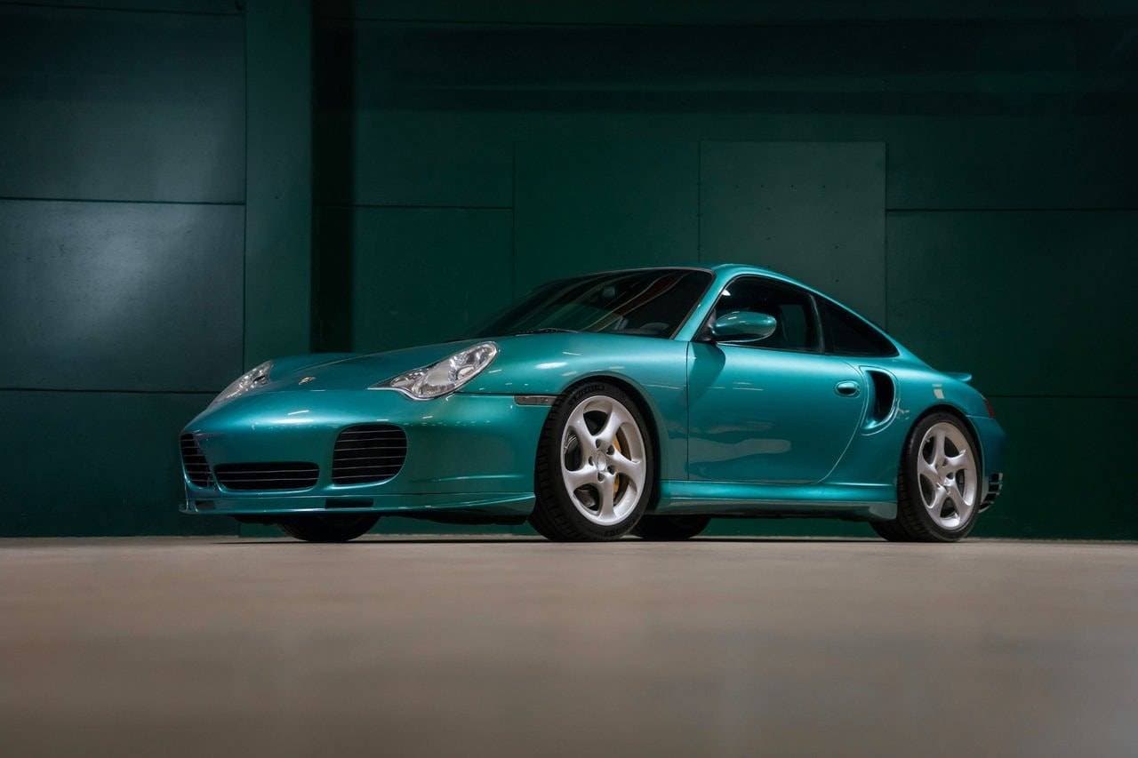 2003 Porsche 911 - 13