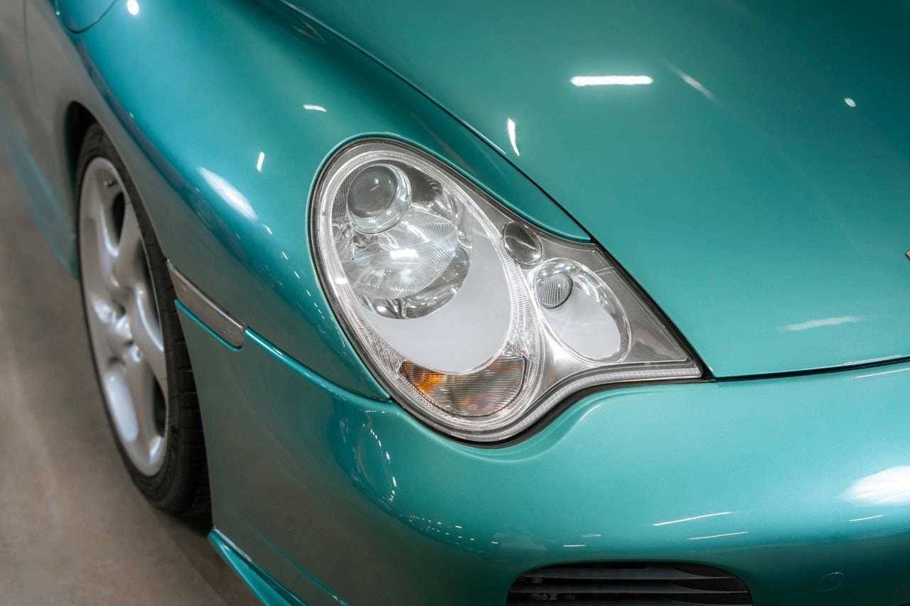 2003 Porsche 911 - 8