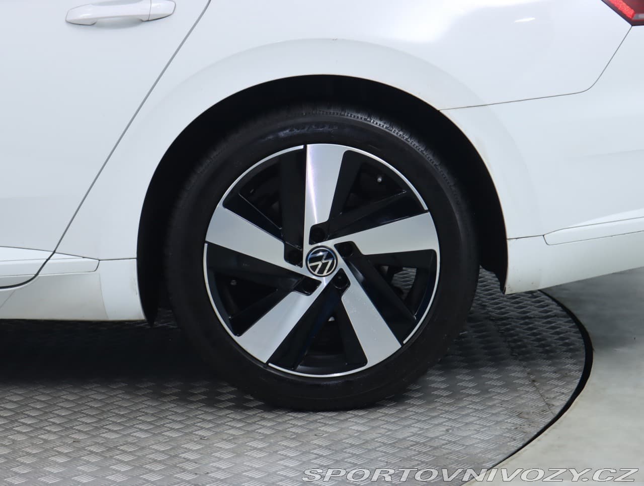 2021 Volkswagen Arteon - 13